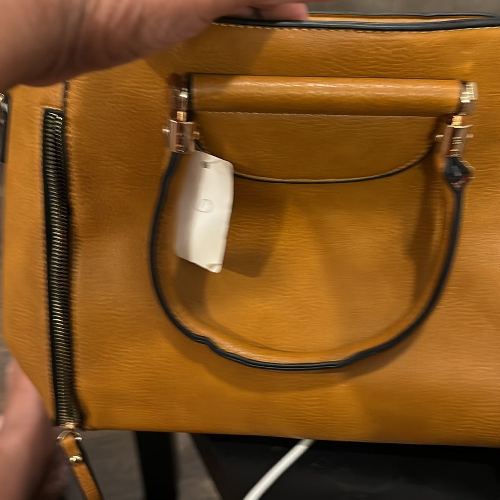 Purse - Picture 3 of 3